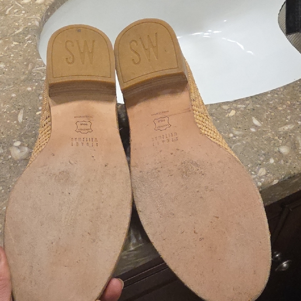 Stuart Weitzman Beige Woven Flats - Picture 3 of 3